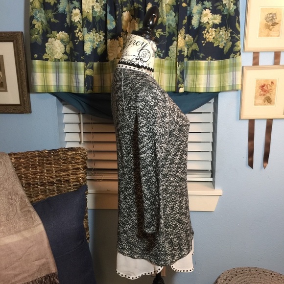 Style&Co studded neckline sheer bottom hem light weight sweater - Picture 5 of 8